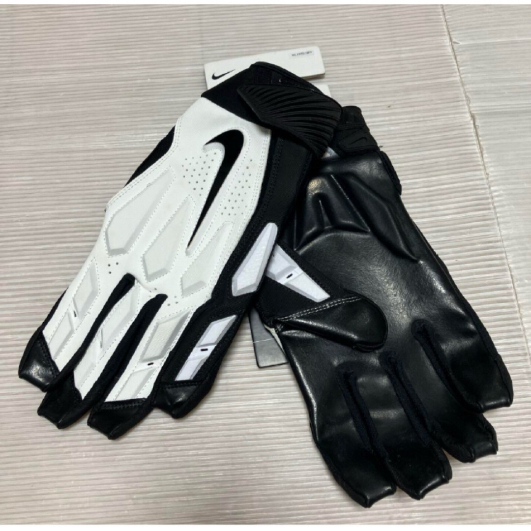 NIKE - 送料無料 新品 NIKE アメフト D-TACK GLOVES 3XLの通販 NIKE - 送料無料 新品 NIKE アメフト D-TACK GLOVES 3XLの通販