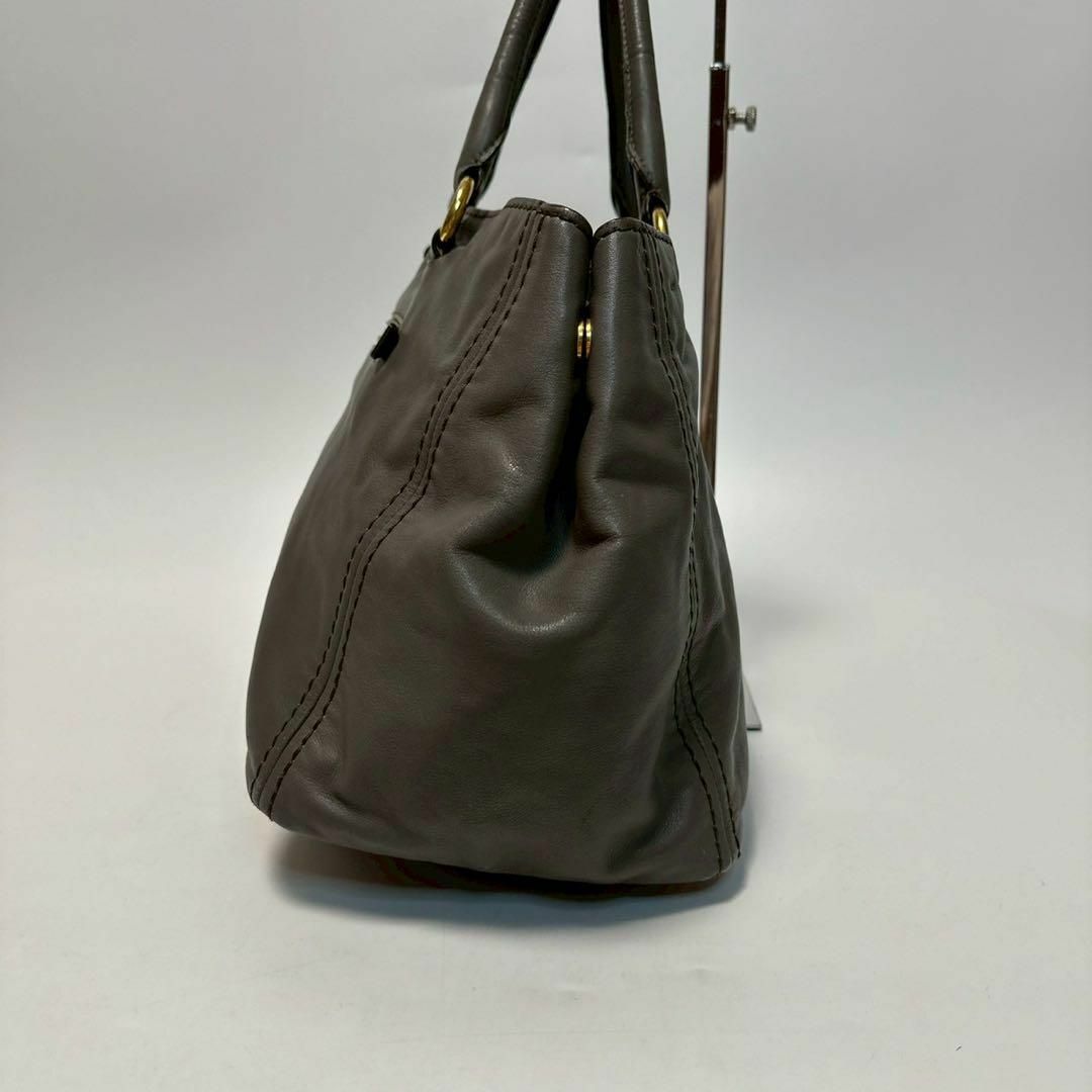 m31 プラダ ロゴ金具 レザー グレー 2wayショルダー トートバッグ