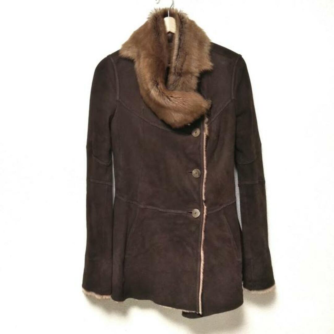 ARMANI COLLEZIONI - ARMANICOLLEZIONI(アルマーニコレッツォーニ) コート サイズ38 S レディース美品  - ダークブラウン 長袖/ムートン/冬