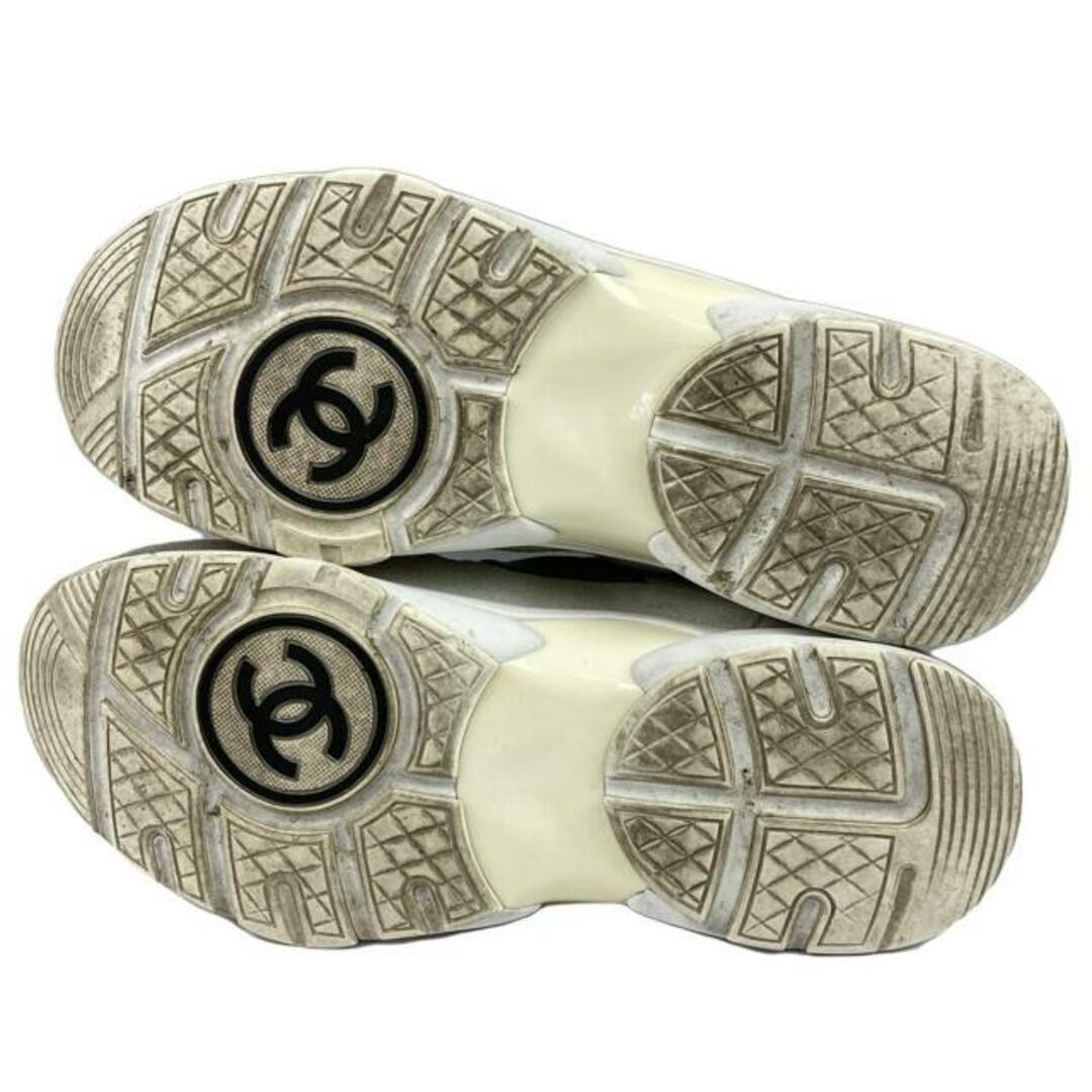 CHANEL - CHANEL(シャネル) スニーカー 40 レディース G33746 白 CHANEL - CHANEL(シャネル) スニーカー 40 レディース G33746 白