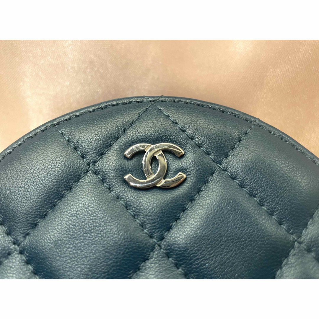 CHANEL - 【極美品】CHANELシャネル マトラッセ ラウンド CHANEL - 【極美品】CHANELシャネル マトラッセ ラウンド