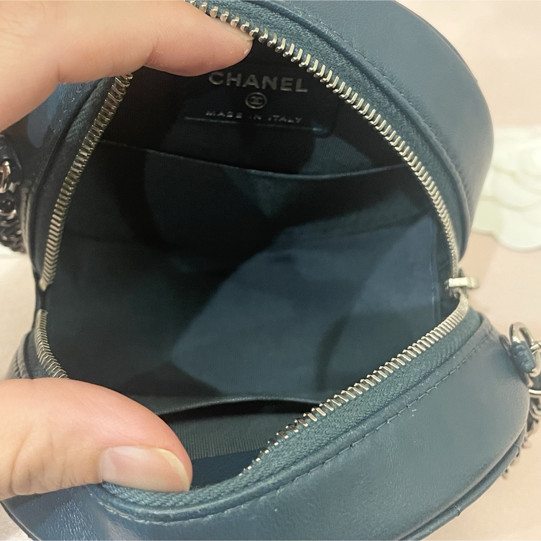 CHANEL - 【極美品】CHANELシャネル マトラッセ ラウンド CHANEL - 【極美品】CHANELシャネル マトラッセ ラウンド