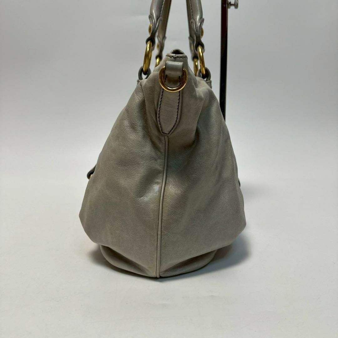 MIU MIU - m47【美品】ミュウミュウ ロゴ金具 レザー MIU MIU - m47【美品】ミュウミュウ ロゴ金具 レザー