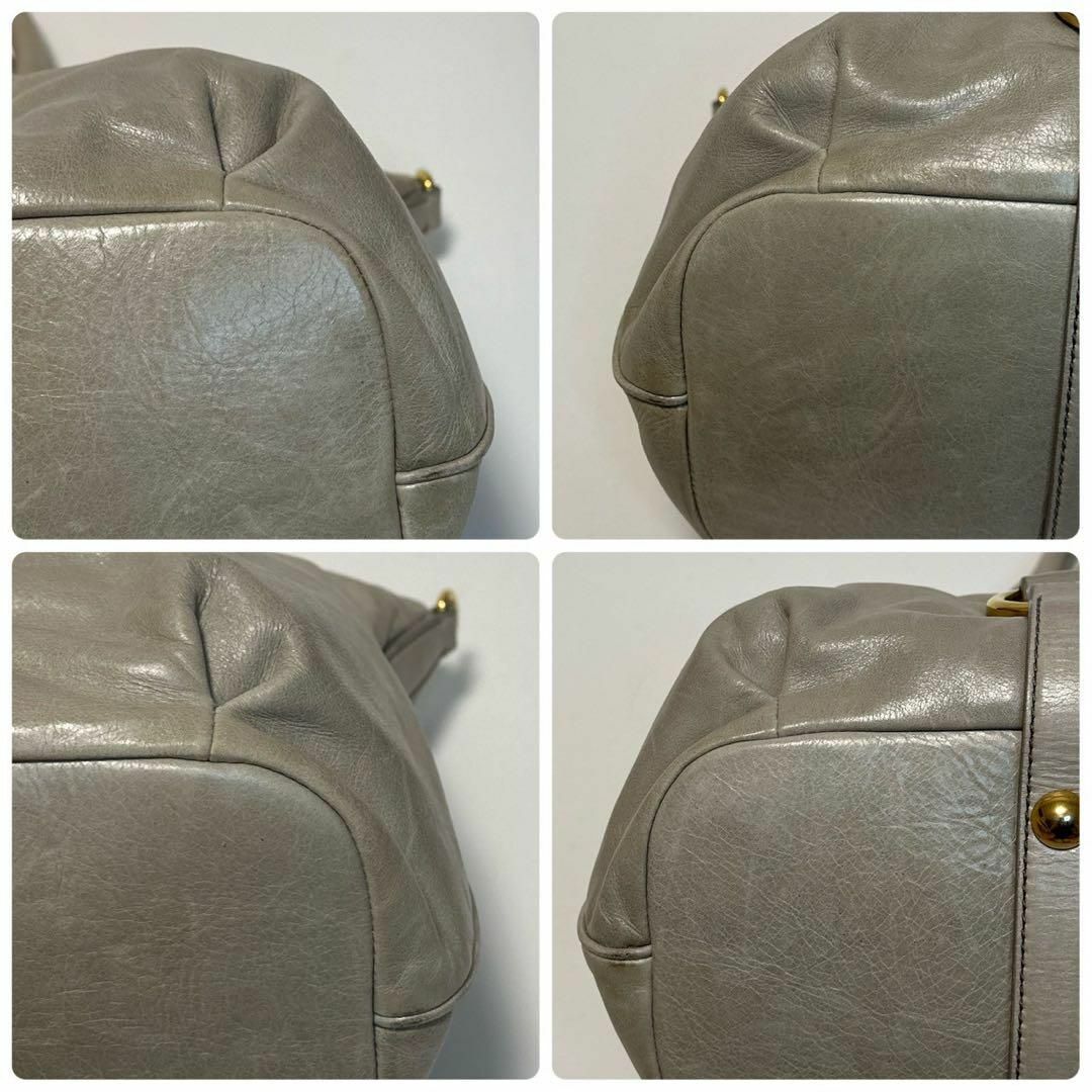 MIU MIU - m47【美品】ミュウミュウ ロゴ金具 レザー MIU MIU - m47【美品】ミュウミュウ ロゴ金具 レザー