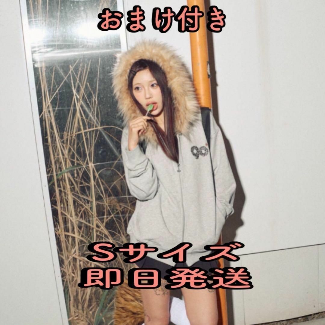 9090 girl 90 Logo Far Zip Hoodie grayの通販 by チョロ's shop 9090 girl 90 Logo Far Zip Hoodie grayの通販 by チョロ's shop