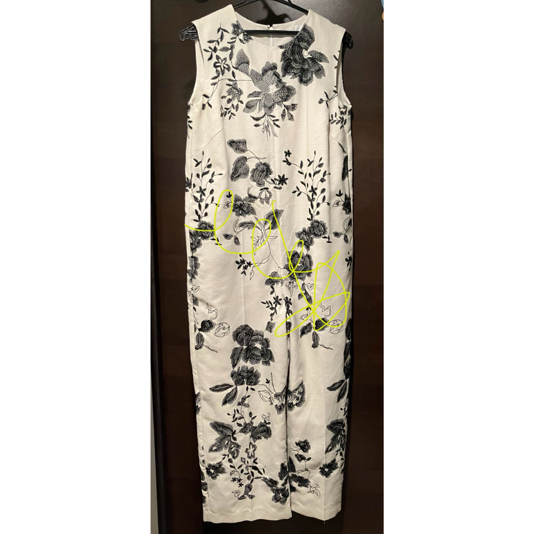 Ameri VINTAGE - ameri vintageNORA FLOWER ROMPERSロンパースの Ameri VINTAGE - ameri vintageNORA FLOWER ROMPERSロンパースの