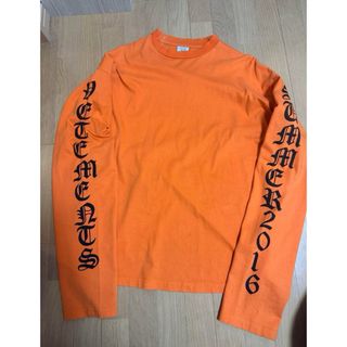 VETEMENTS(Tシャツ/カットソー(七分/長袖))のフリマアイテム一覧 VETEMENTS(Tシャツ/カットソー(七分/長袖))のフリマアイテム一覧