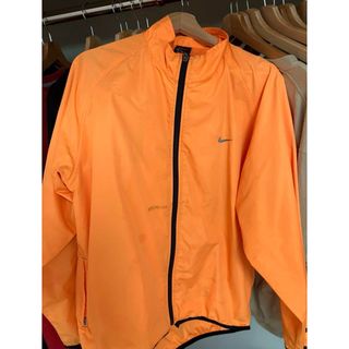NIKE(ナイロンジャケット ・ オレンジ/橙色系)のフリマ NIKE(ナイロンジャケット ・ オレンジ/橙色系)のフリマ
