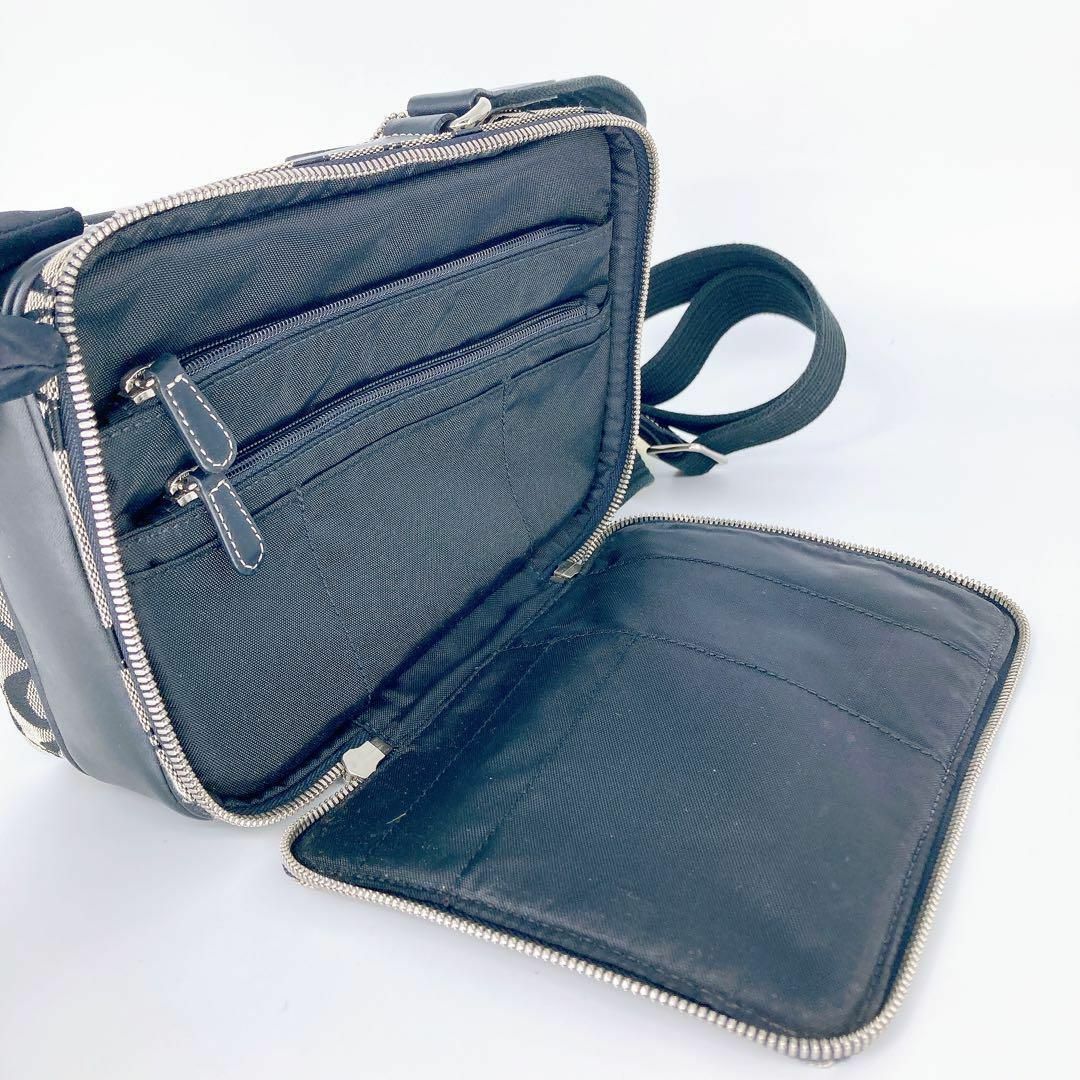 COACH - 美品 COACH コーチ ショルダーバッグ シグネチャー COACH - 美品 COACH コーチ ショルダーバッグ シグネチャー