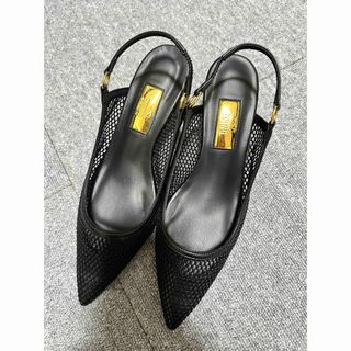 Le Talon - 未使用!!LE TALON ルタロン パンプス 21.5cmの通販 Le Talon - 未使用!!LE TALON ルタロン パンプス 21.5cmの通販