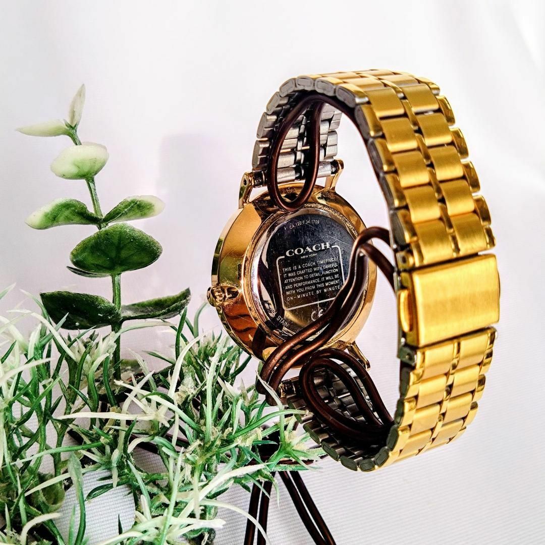 COACH - 良品 COACHコーチ レディース腕時計レッド&ゴールド 寅 COACH - 良品 COACHコーチ レディース腕時計レッド&ゴールド 寅