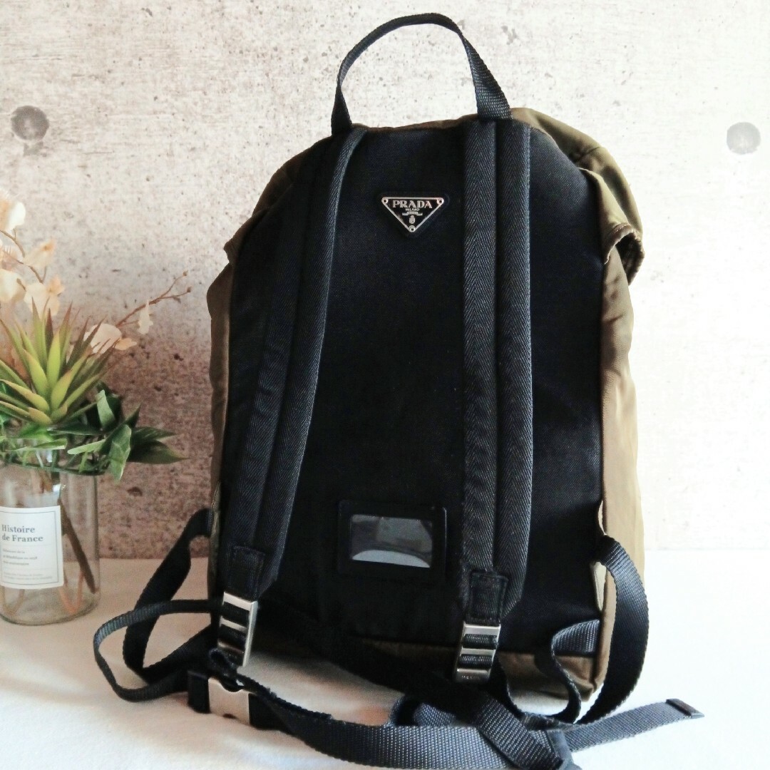 PRADA - 良品 プラダ V135 大容量 ナイロン リュック オリーブ PRADA - 良品 プラダ V135 大容量 ナイロン リュック オリーブ
