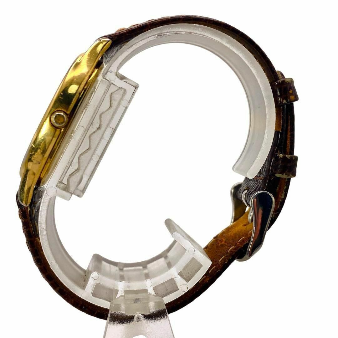 BURBERRY - BURBERRY ゴールド スクエア クォーツ メンズ腕時計 BURBERRY - BURBERRY ゴールド スクエア クォーツ メンズ腕時計