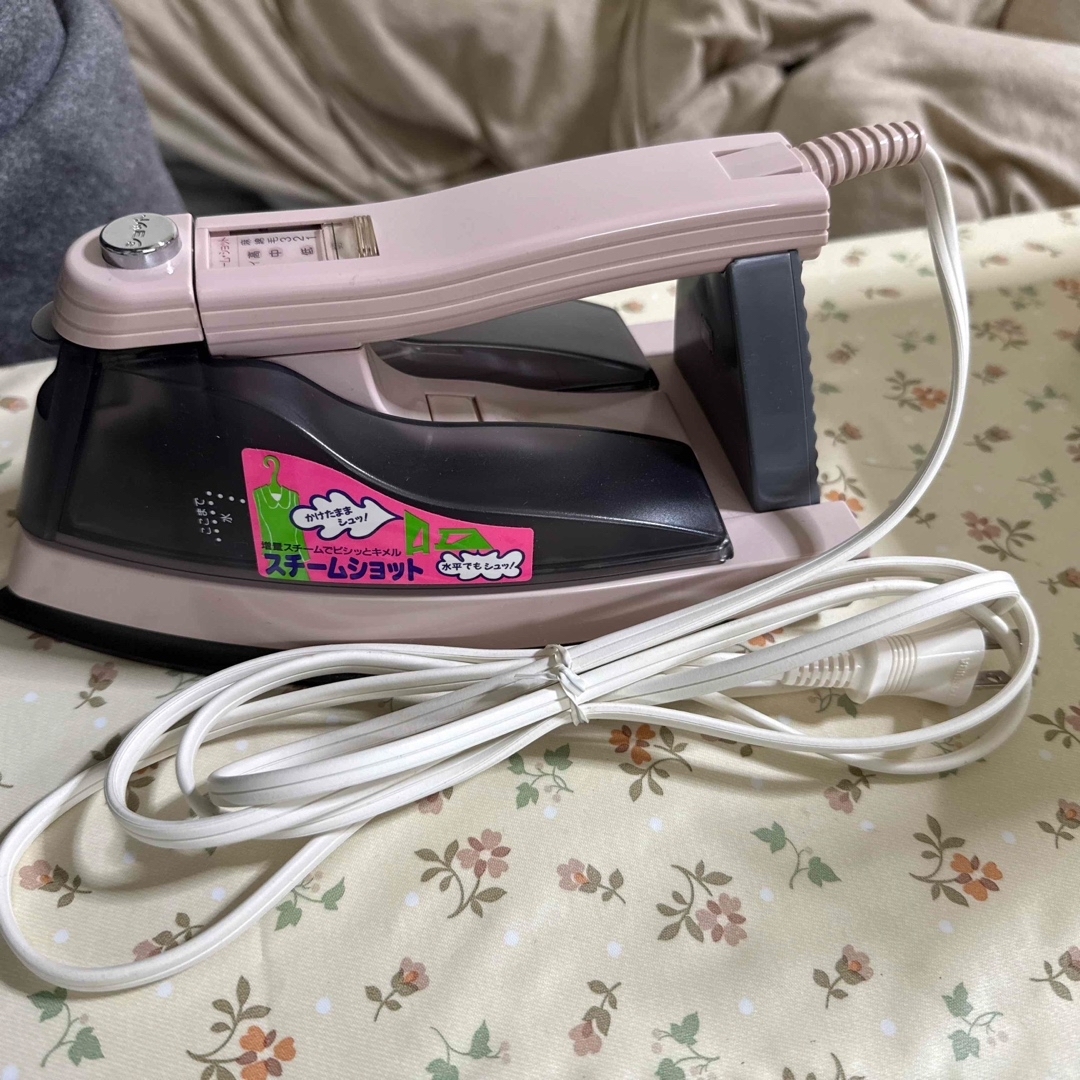 東芝 - TOSHIBA レトロ スチームアイロン TA-X1の通販 by Ueda 東芝 - TOSHIBA レトロ スチームアイロン TA-X1の通販 by Ueda