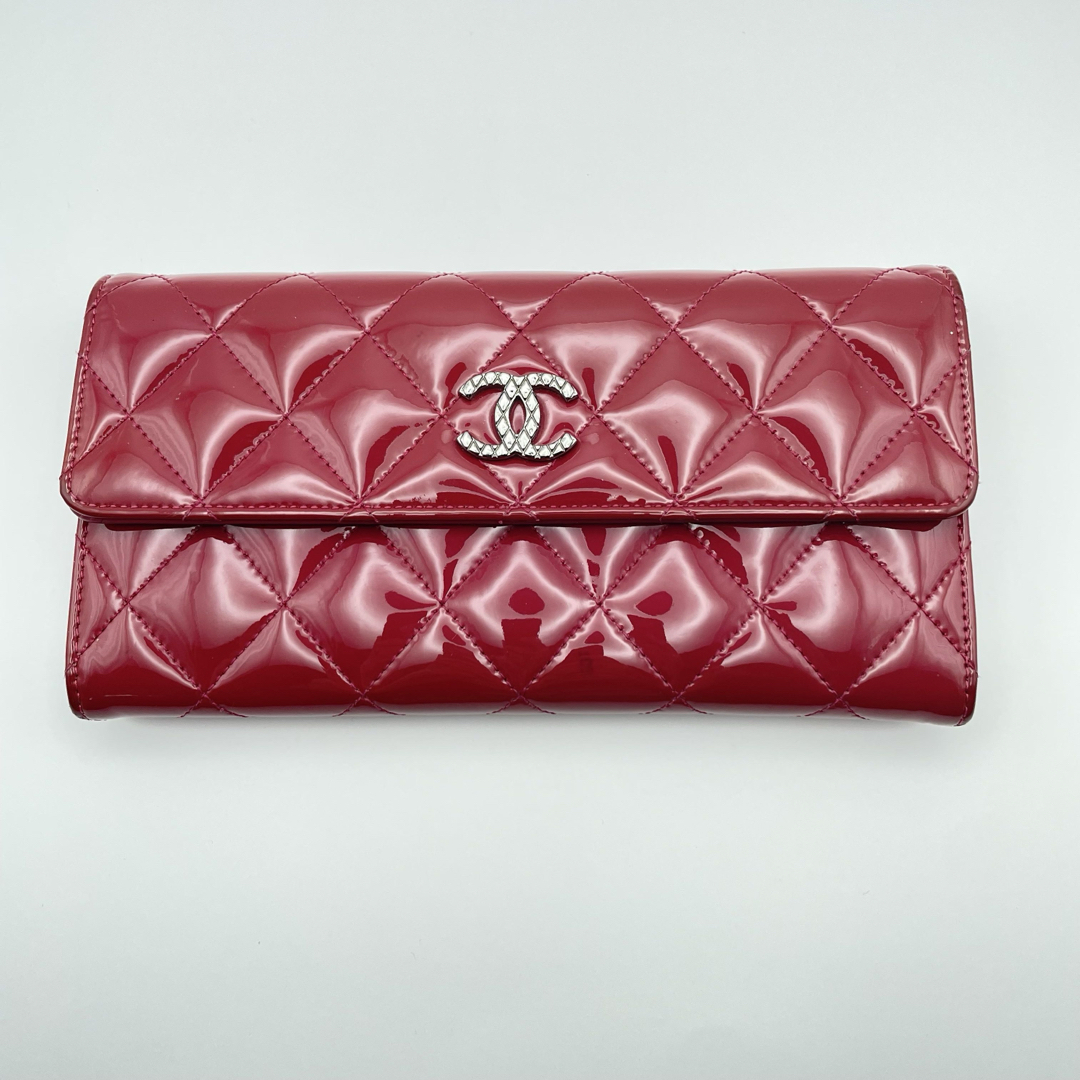 CHANEL - CHANEL エナメル ココマーク 長財布/ココ/箱有 の通販 CHANEL - CHANEL エナメル ココマーク 長財布/ココ/箱有 の通販