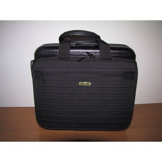RIMOWA(ビジネスバッグ)のフリマアイテム一覧 RIMOWA(ビジネスバッグ)のフリマアイテム一覧