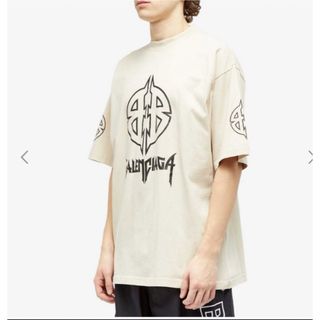 BALENCIAGA(Tシャツ/カットソー(半袖/袖なし) ・ ベージュ系 BALENCIAGA(Tシャツ/カットソー(半袖/袖なし) ・ ベージュ系