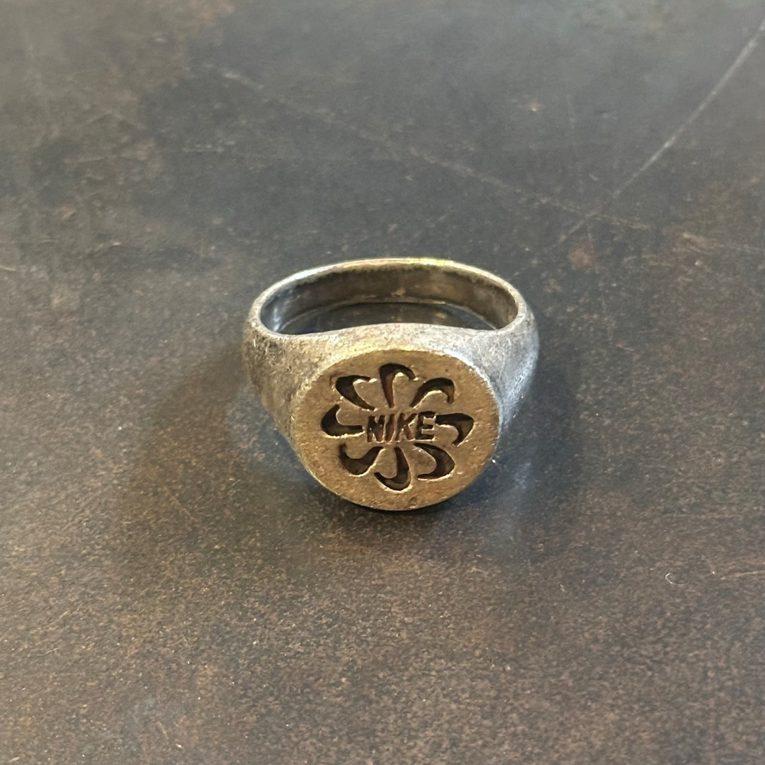 NIKE - SILVER925 VINTAGE “NIKE” RING/シルバー/リングの通販 NIKE - SILVER925 VINTAGE “NIKE” RING/シルバー/リングの通販