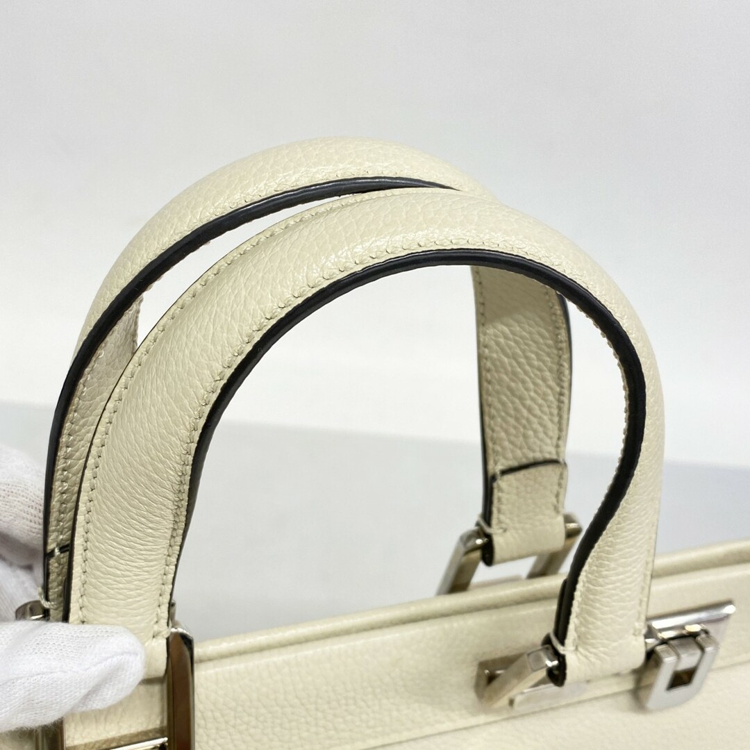GUCCI - 【5db1788】グッチ ハンドバッグ ズゥミ 569712 レザー GUCCI - 【5db1788】グッチ ハンドバッグ ズゥミ 569712 レザー