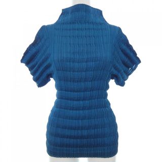 ISSEY MIYAKE(ブルー・ネイビー/青色系)のフリマアイテム一覧 ISSEY MIYAKE(ブルー・ネイビー/青色系)のフリマアイテム一覧