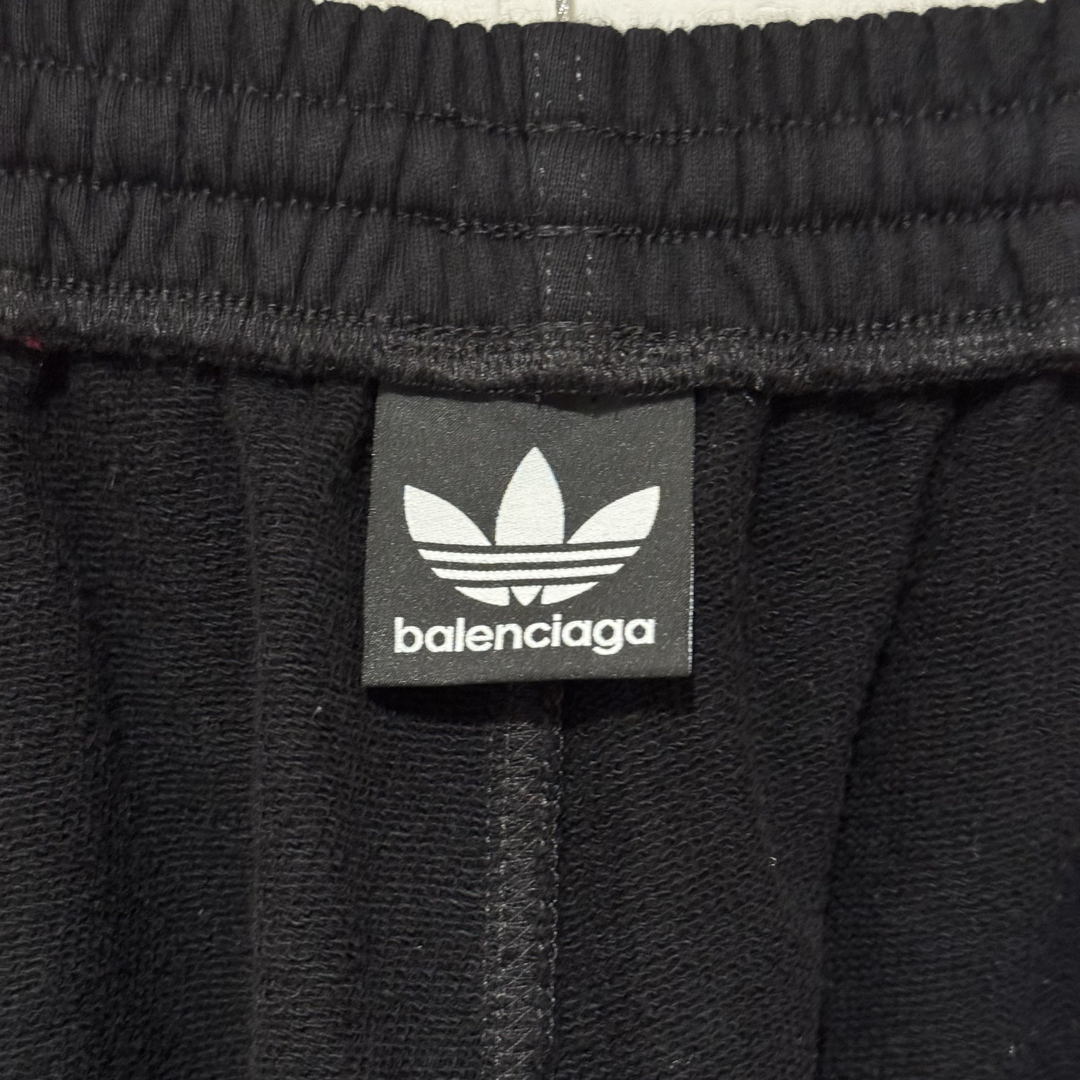 BALENCIAGA - 美品 バレンシアガ アディダス サイドライン BALENCIAGA - 美品 バレンシアガ アディダス サイドライン