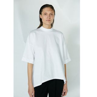 ENFOLD - タグ付き✨エンフォルド 23SS RANDOM-FLARE T-SHIRTの ENFOLD - タグ付き✨エンフォルド 23SS RANDOM-FLARE T-SHIRTの