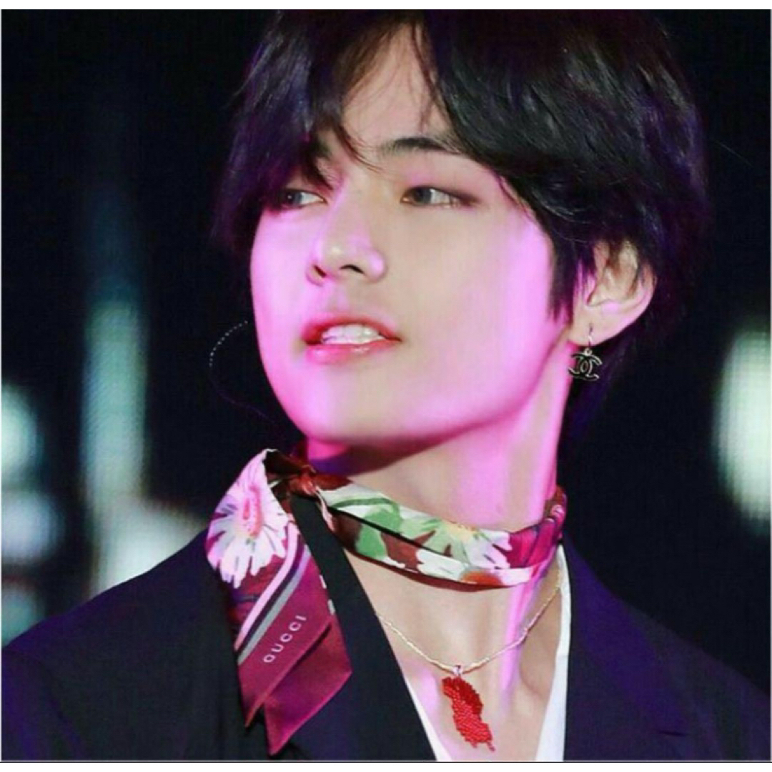 GUCCI - ♡グッチ♡ ネックボウ 花柄 BTS テテの通販 by マハロ GUCCI - ♡グッチ♡ ネックボウ 花柄 BTS テテの通販 by マハロ