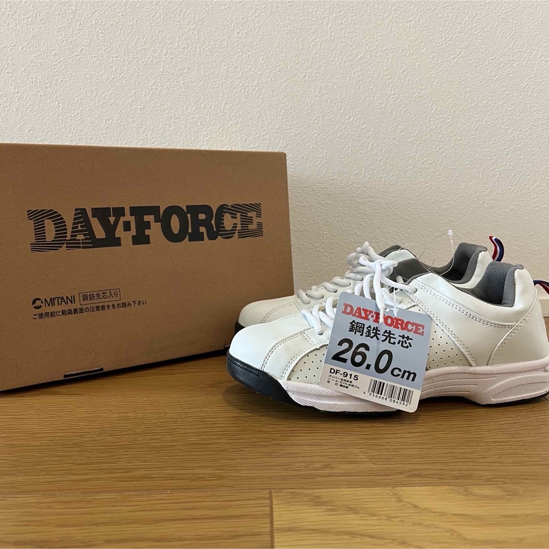 DAY FORCE 安全靴 26.0cm デイフォース 作業靴の通販 by T|ラクマ DAY FORCE 安全靴 26.0cm デイフォース 作業靴の通販 by T|ラクマ