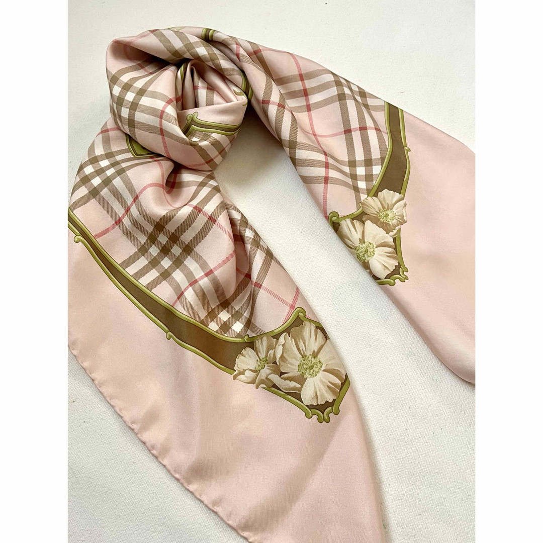 BURBERRY - レアカラー ピンク系 Burberry シルク大判スカーフ BURBERRY - レアカラー ピンク系 Burberry シルク大判スカーフ