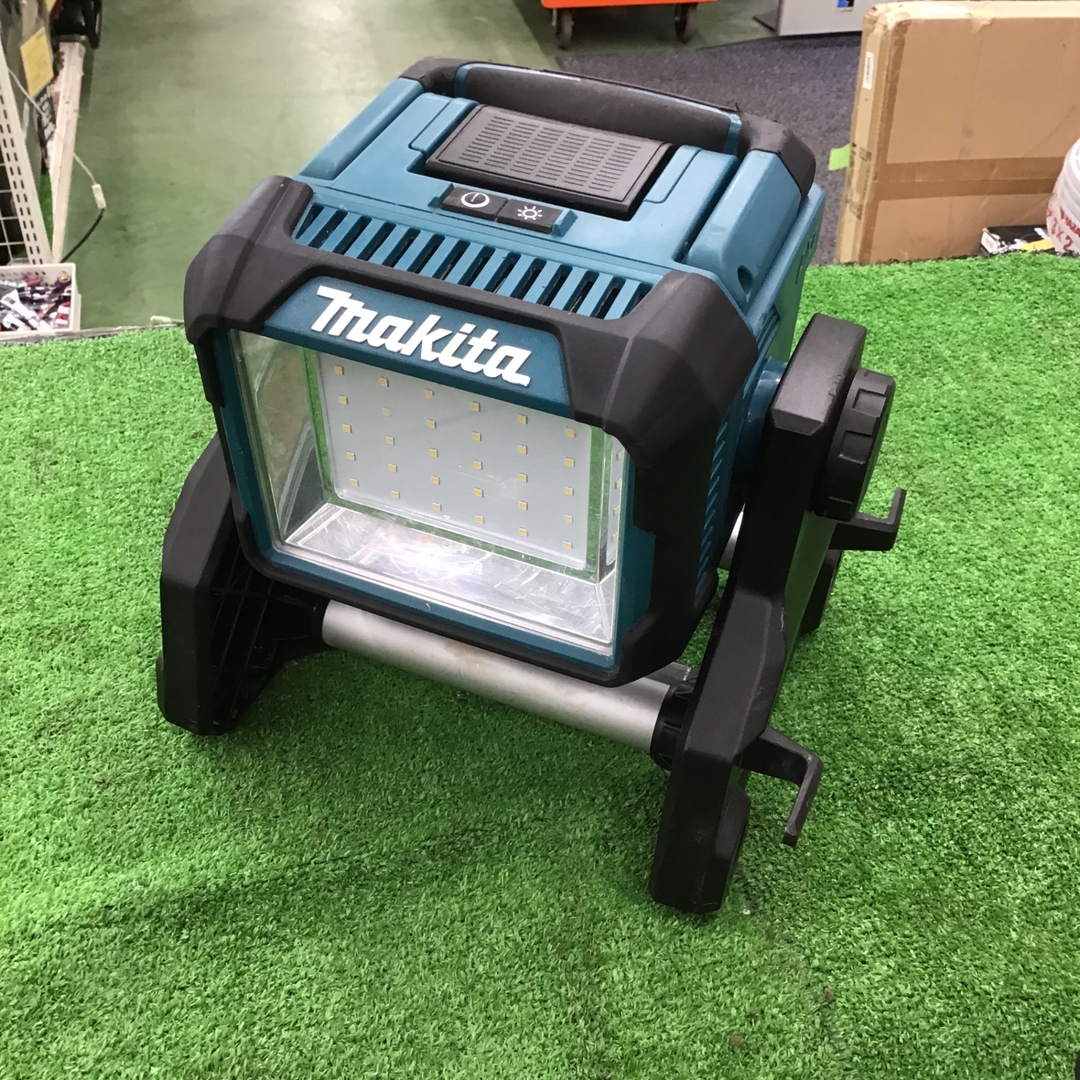☆マキタ(makita) コードレススタンドライト ML811【桶川店】の ☆マキタ(makita) コードレススタンドライト ML811【桶川店】の