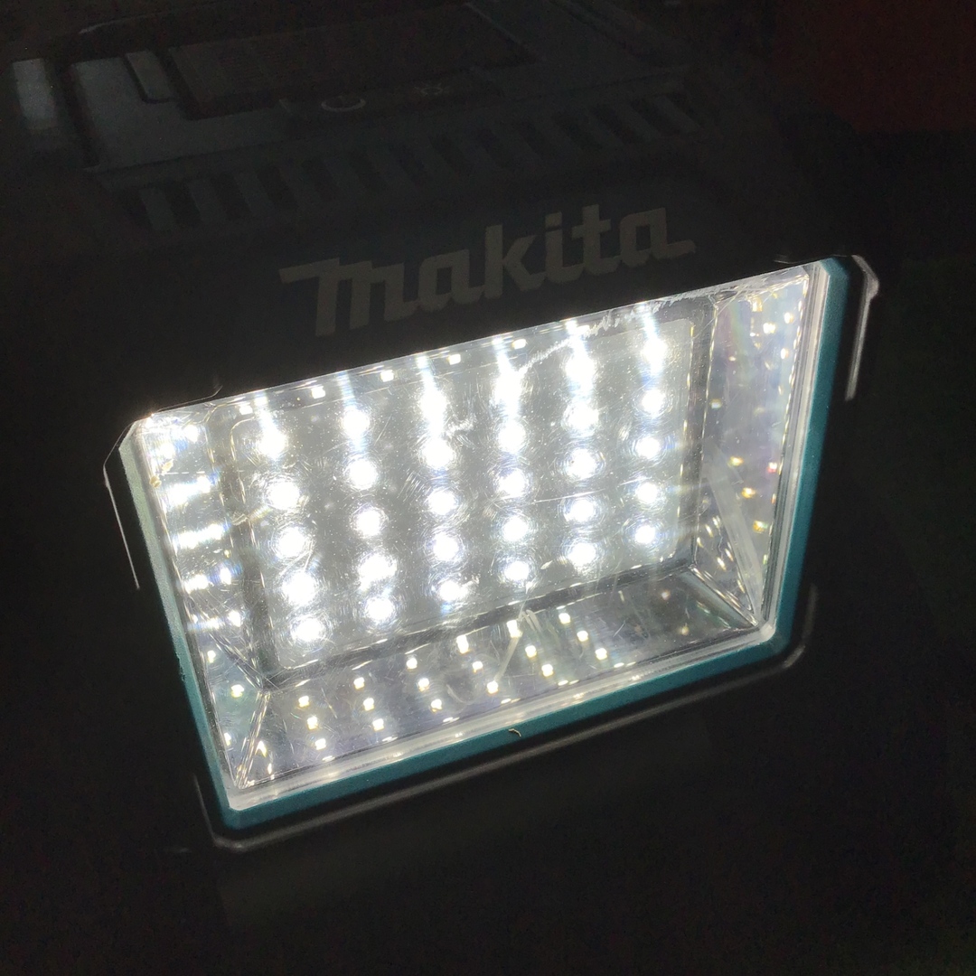 ☆マキタ(makita) コードレススタンドライト ML811【桶川店】の ☆マキタ(makita) コードレススタンドライト ML811【桶川店】の