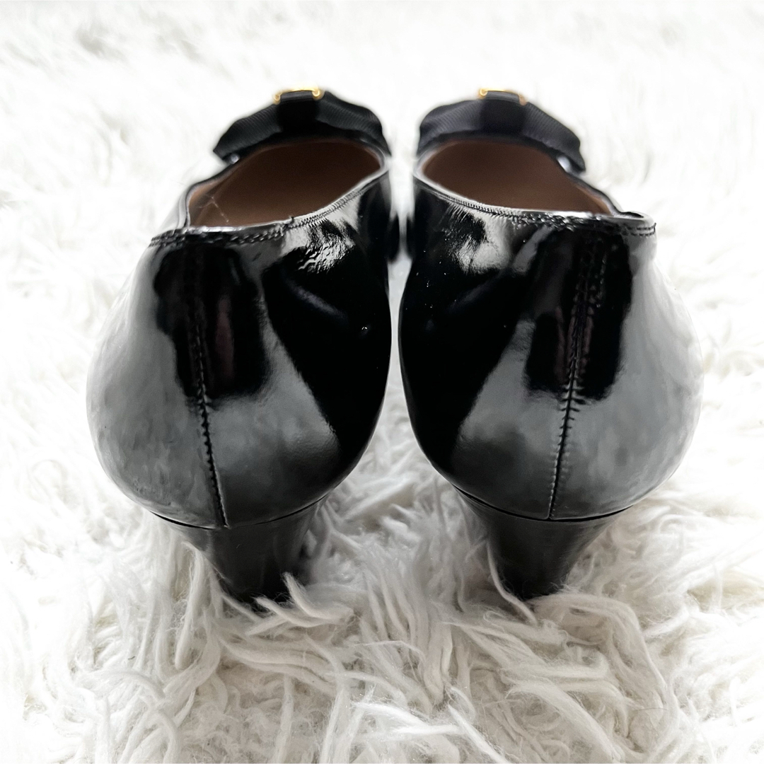 Salvatore Ferragamo - 美品 サルヴァトーレフェラガモ ヴァラ Salvatore Ferragamo - 美品 サルヴァトーレフェラガモ ヴァラ