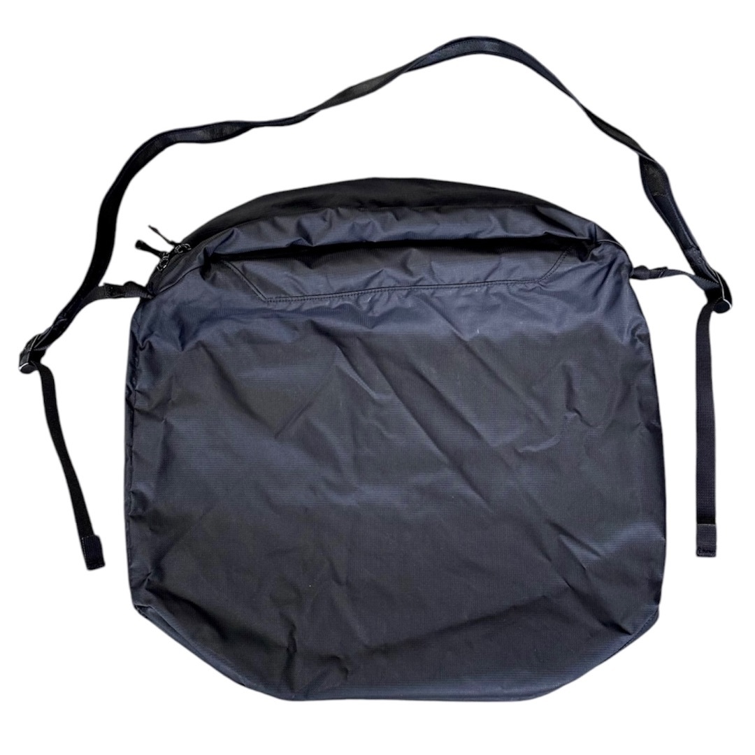 ARC'TERYX - アークテリクス ARC'TERYX □【 HELIAD 12L TOTE ARC'TERYX - アークテリクス ARC'TERYX □【 HELIAD 12L TOTE