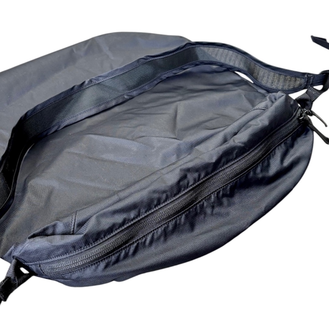 ARC'TERYX - アークテリクス ARC'TERYX □【 HELIAD 12L TOTE ARC'TERYX - アークテリクス ARC'TERYX □【 HELIAD 12L TOTE
