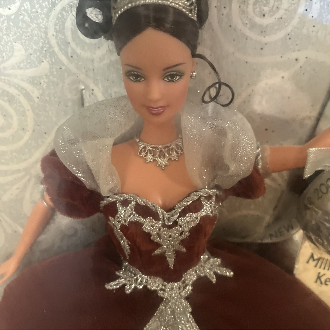 Barbie - 2000年入手困難レア未使用ミレニアムプリンセス テレサ Barbie - 2000年入手困難レア未使用ミレニアムプリンセス テレサ