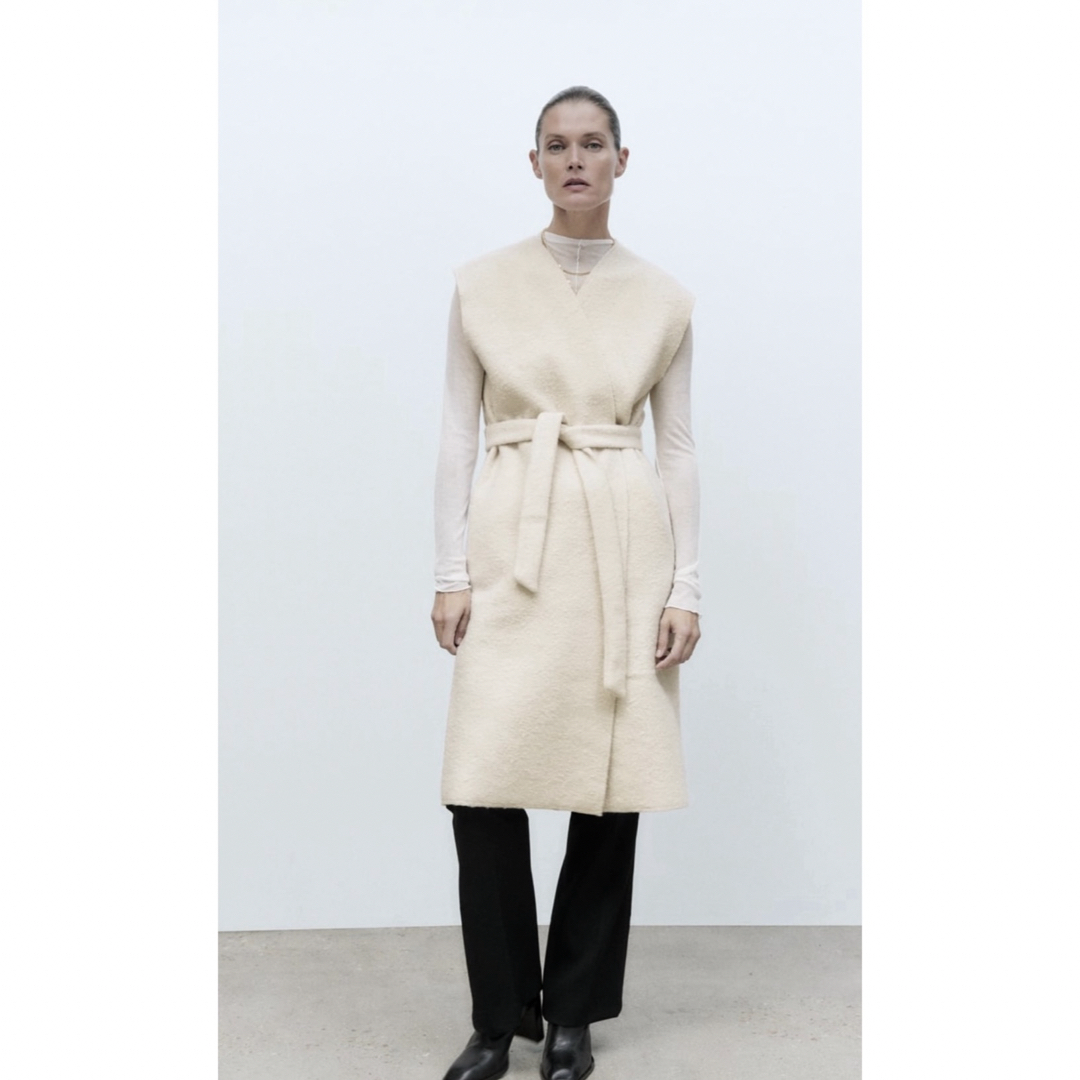 ZARA - 【新品未使用】ZARA ベルト テクスチャーベスト エクリュ ZARA - 【新品未使用】ZARA ベルト テクスチャーベスト エクリュ
