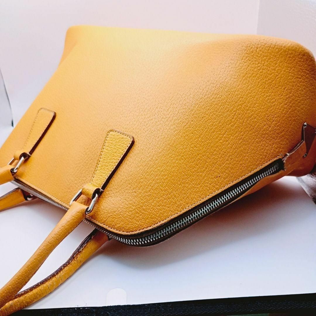 PRADA - PRADA プラダ カーフ レザー 本革 ハンド バッグ PRADA - PRADA プラダ カーフ レザー 本革 ハンド バッグ