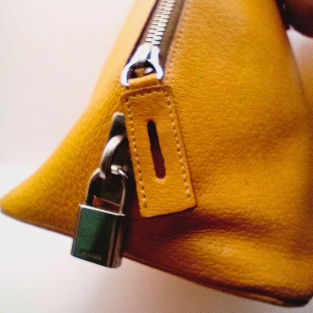 PRADA - PRADA プラダ カーフ レザー 本革 ハンド バッグ PRADA - PRADA プラダ カーフ レザー 本革 ハンド バッグ