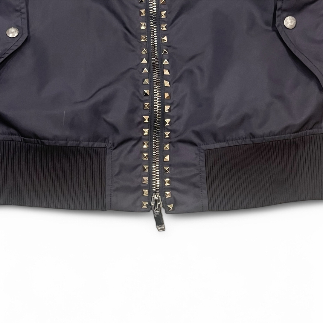 VALENTINO - VALENTINO ロックスタッズ ボンバージャケット MA-1 VALENTINO - VALENTINO ロックスタッズ ボンバージャケット MA-1