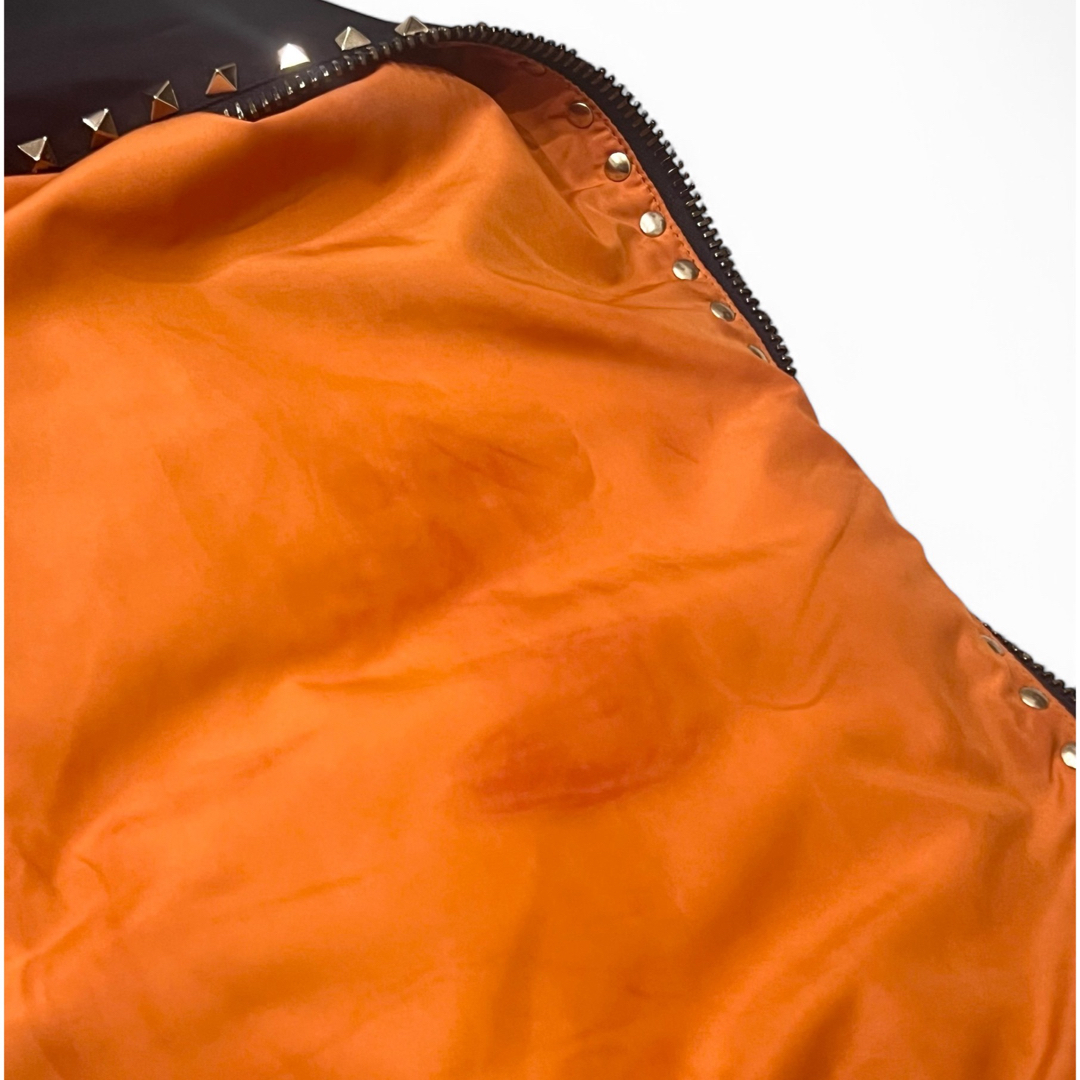 VALENTINO - VALENTINO ロックスタッズ ボンバージャケット MA-1 VALENTINO - VALENTINO ロックスタッズ ボンバージャケット MA-1