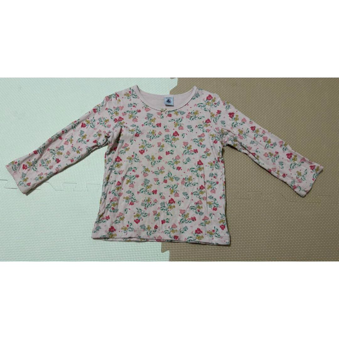 PETIT BATEAU - 【プチバトー】美品 花柄長袖パジャマ PETIT BATEAU - 【プチバトー】美品 花柄長袖パジャマ