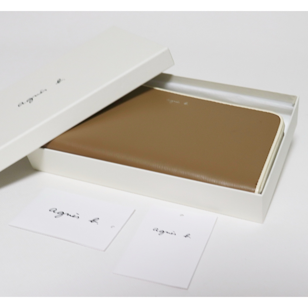agnes b. - 《アニエスベー》箱付新品 ポケット多数 型押し agnes b. - 《アニエスベー》箱付新品 ポケット多数 型押し