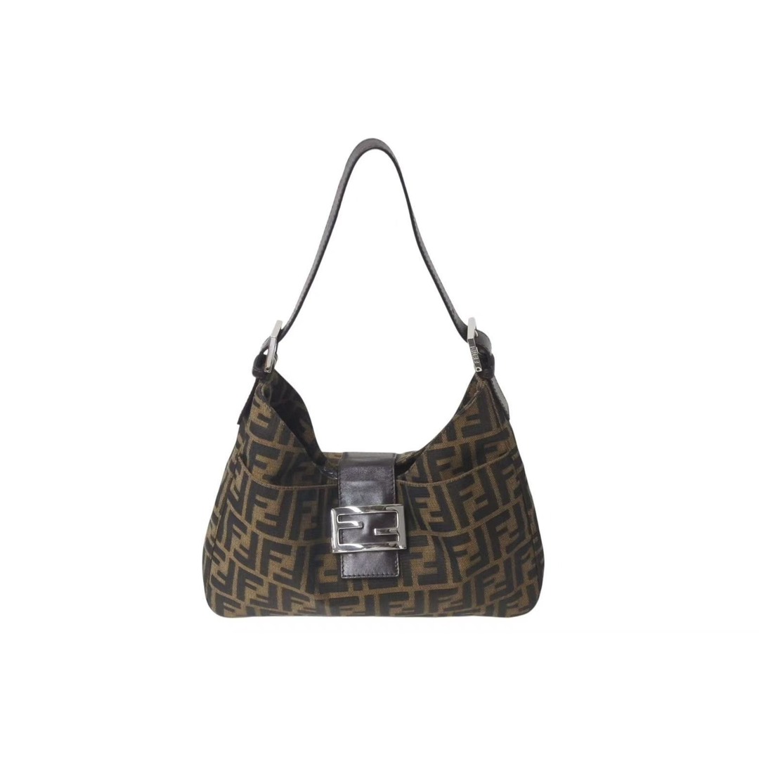 FENDI - 極美品 FENDI フェンディ マンマバケット ワン FENDI - 極美品 FENDI フェンディ マンマバケット ワン