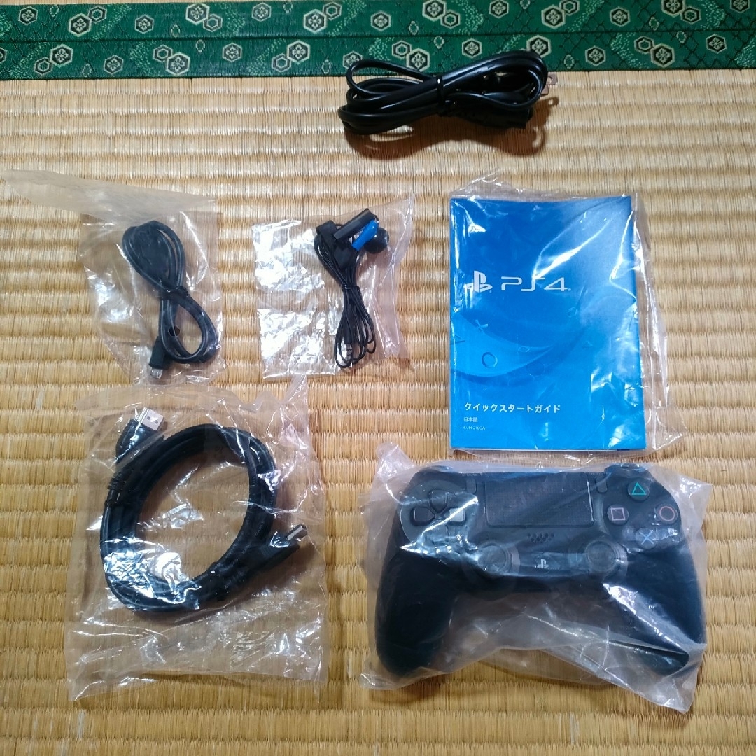 ps4 cuh-2100a b01 エンタメ/ホビーのゲームソフト/ゲーム機本体(家庭用ゲーム機本体)の商品写真