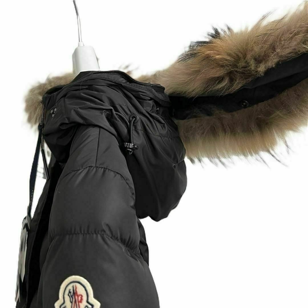 MONCLER - 新品未使用☆MONCLER KHLOE Foxfur ダウンジャケット MONCLER - 新品未使用☆MONCLER KHLOE Foxfur ダウンジャケット