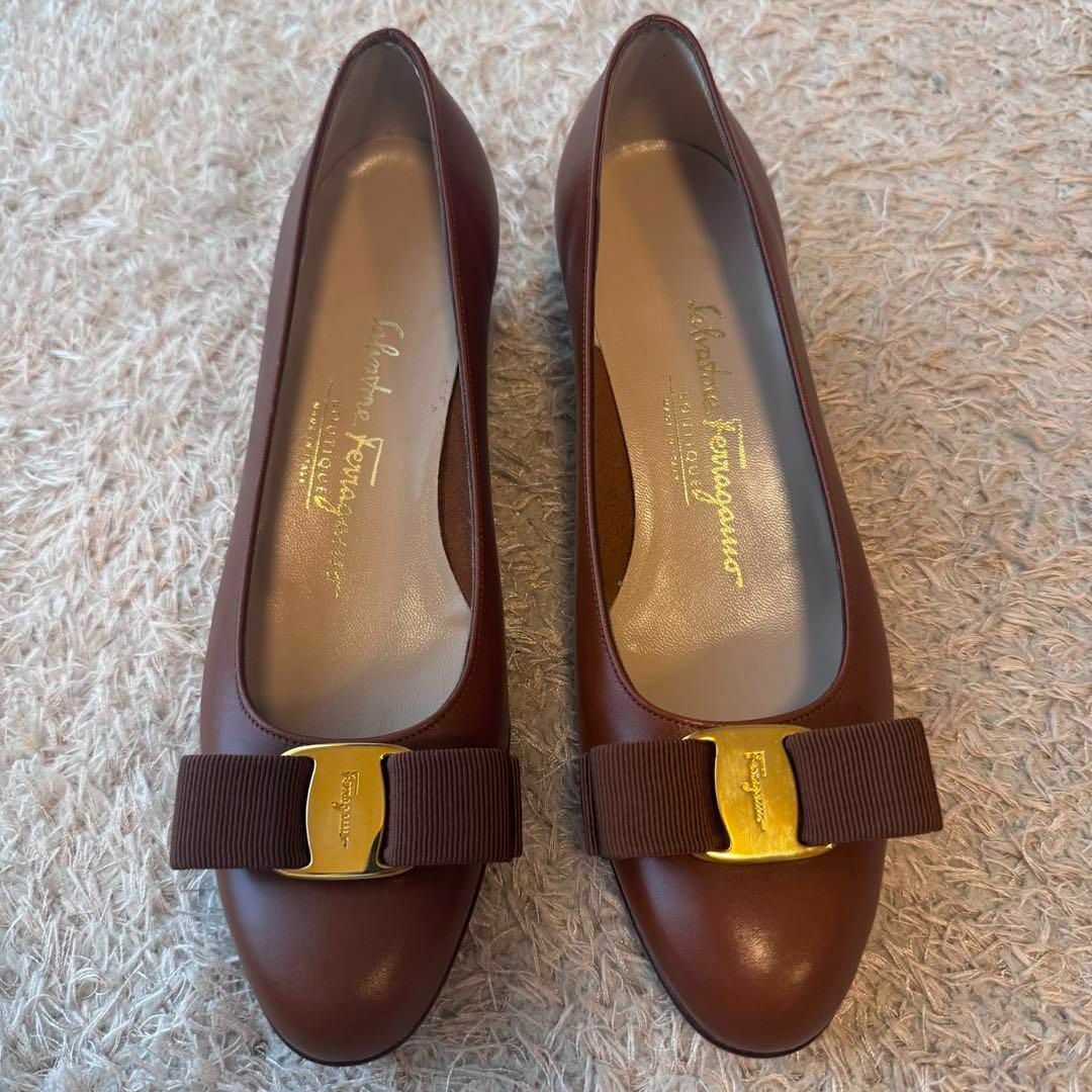 Salvatore Ferragamo - 【未使用】フェラガモ ヴァラリボン Salvatore Ferragamo - 【未使用】フェラガモ ヴァラリボン