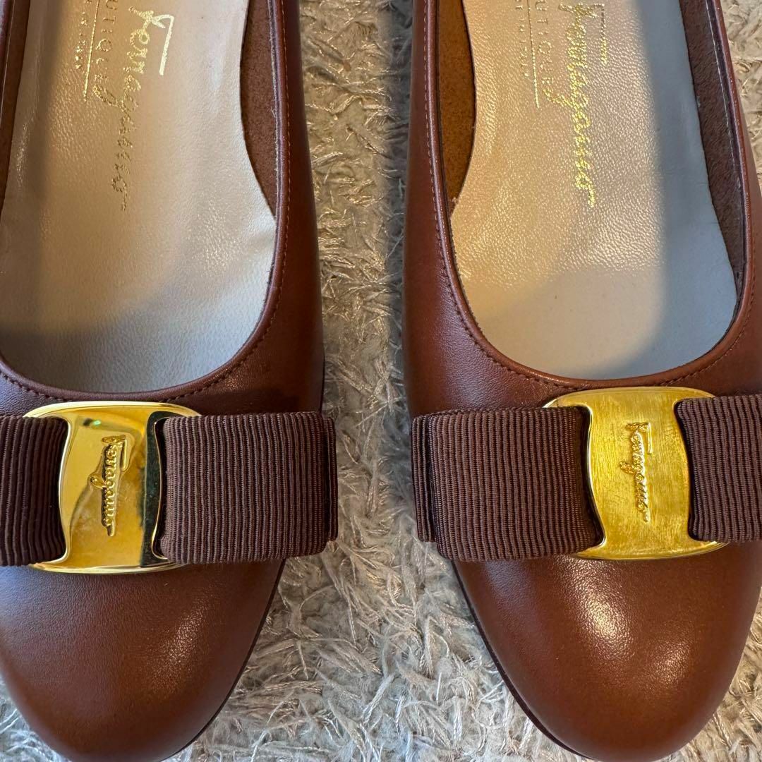 Salvatore Ferragamo - 【未使用】フェラガモ ヴァラリボン Salvatore Ferragamo - 【未使用】フェラガモ ヴァラリボン