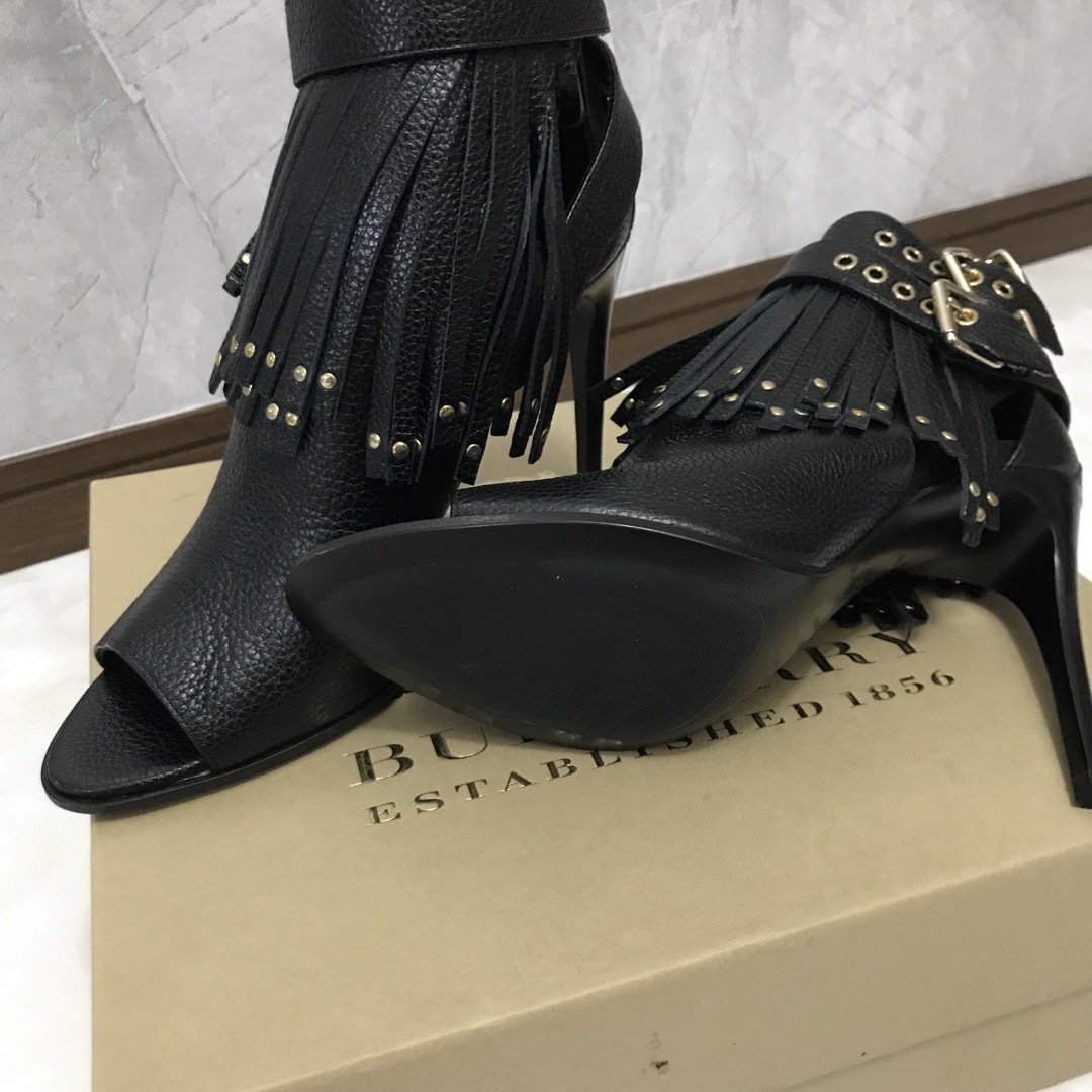 BURBERRY - Burberry バーバリー ショートブーツ 黒の通販 by BURBERRY - Burberry バーバリー ショートブーツ 黒の通販 by