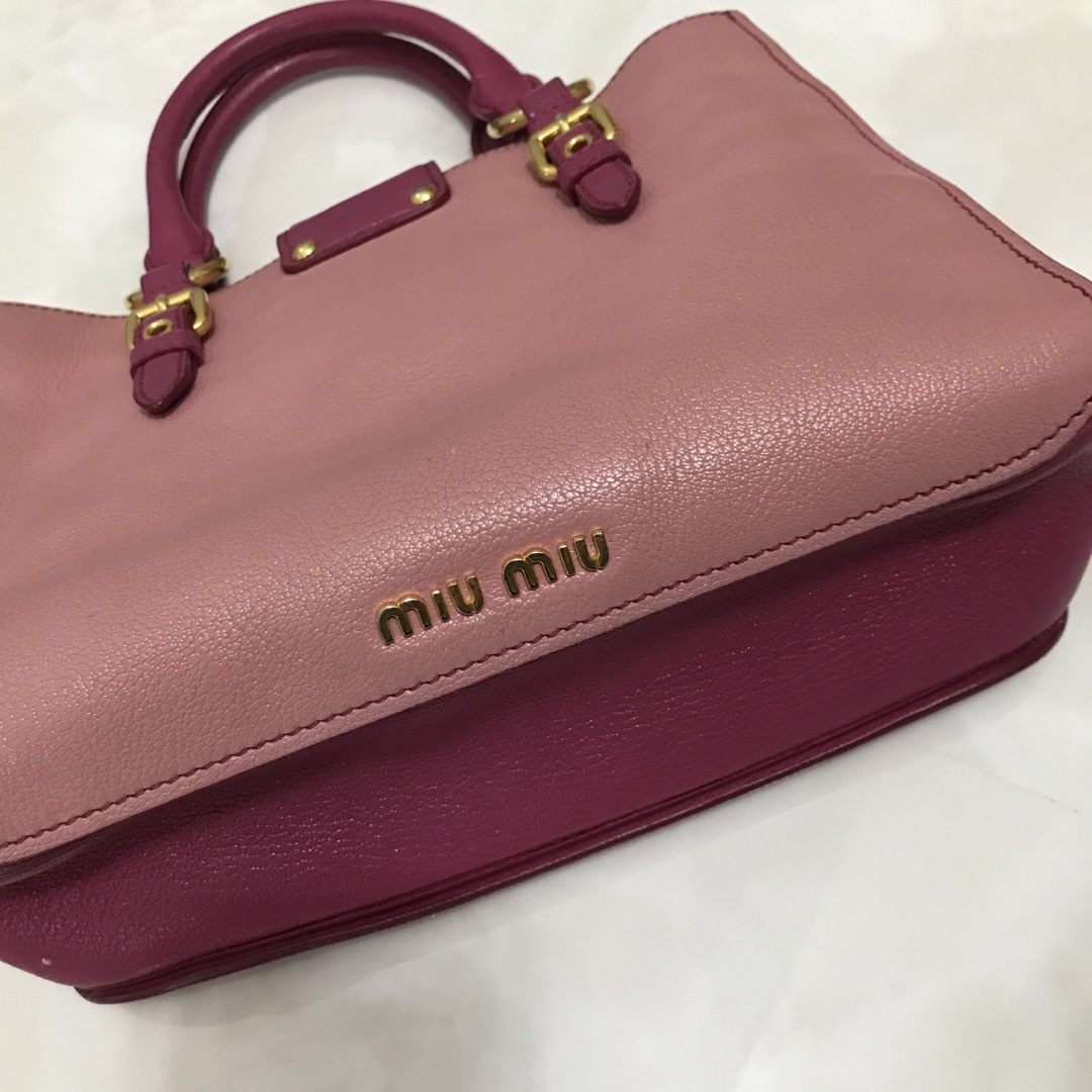 MIU MIU - miumiu バッグ ピンクの通販 by WAKA sister's MIU MIU - miumiu バッグ ピンクの通販 by WAKA sister's