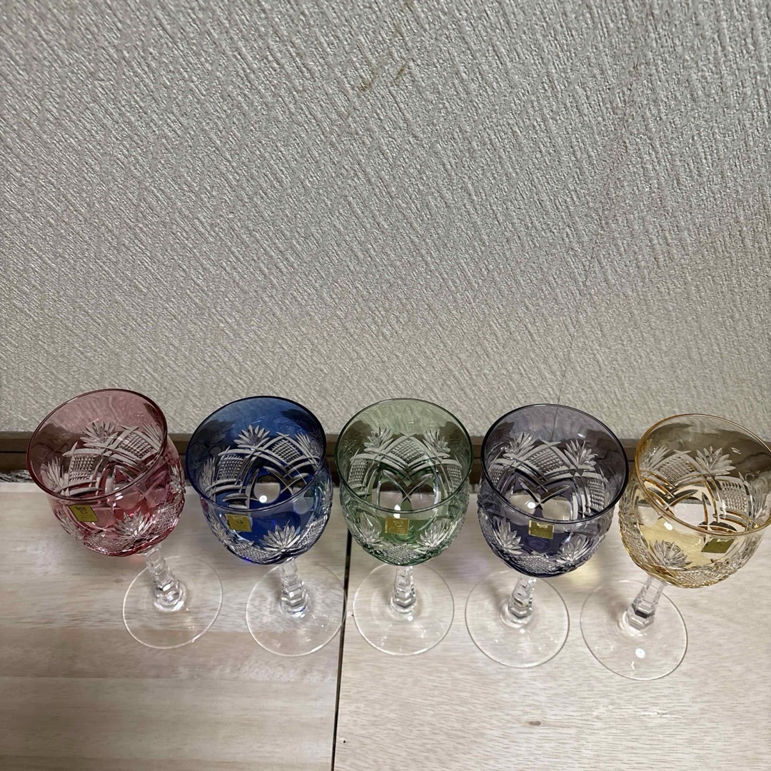 KAGAMI - カガミクリスタル 江戸切子 ワイングラス 5色セットの KAGAMI - カガミクリスタル 江戸切子 ワイングラス 5色セットの